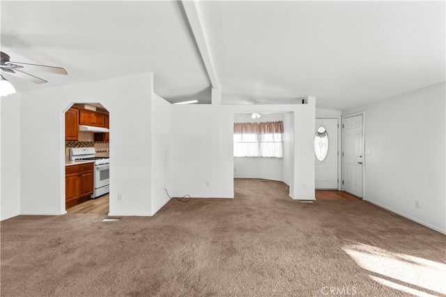 140 W Pioneer 100, Redlands, CA 92374