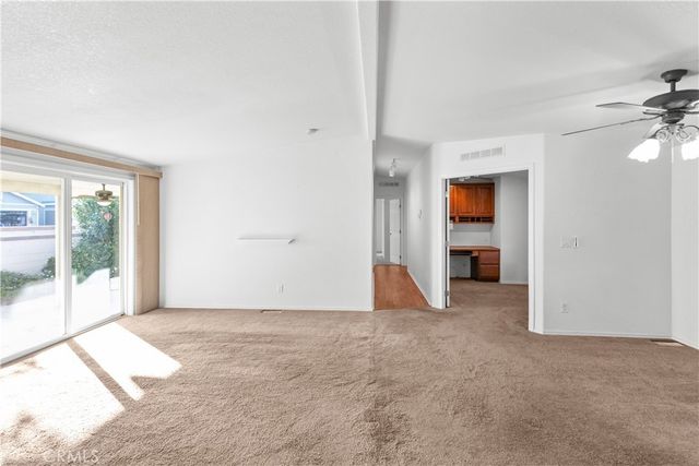 140 W Pioneer 100, Redlands, CA 92374