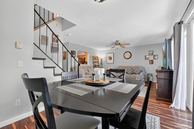 5307 Chelsea Cove N, Hopewell Junction, NY 12533