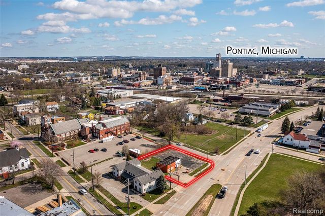 180 Orchard Lake Road, Pontiac, MI 48341