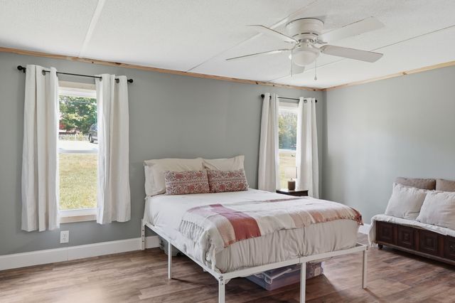 1703 Carney Winters Rd, Ashland City, TN 37015