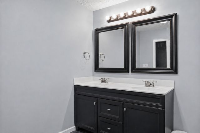 1703 Carney Winters Rd, Ashland City, TN 37015