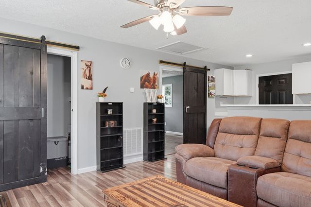 1703 Carney Winters Rd, Ashland City, TN 37015