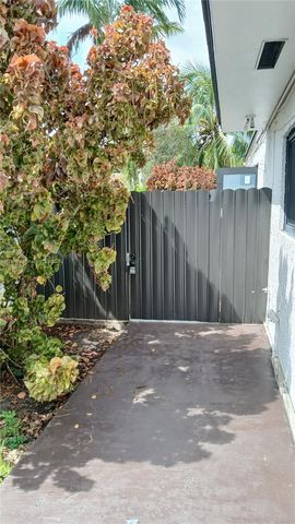 29XX SW 114th Ave 2, Miami, FL 33165