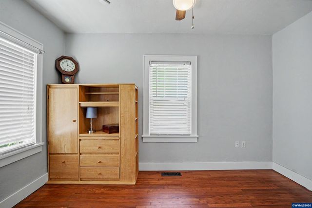 2155 Mill St SE, Salem, OR 97301