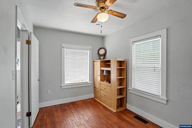 2155 Mill St SE, Salem, OR 97301