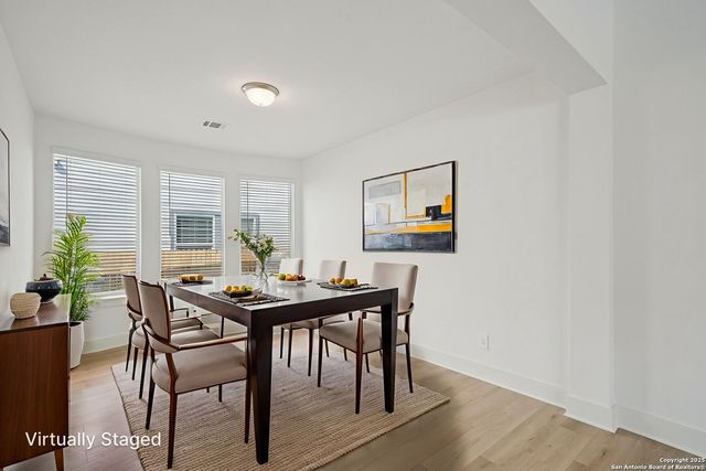 815 Shatterhand Blvd, San Antonio, TX 78260