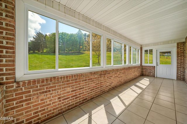 1935 Old Newport Highway, Sevierville, TN 37876
