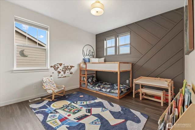 9219 Jacobia Avenue SE, Snoqualmie, WA 98065