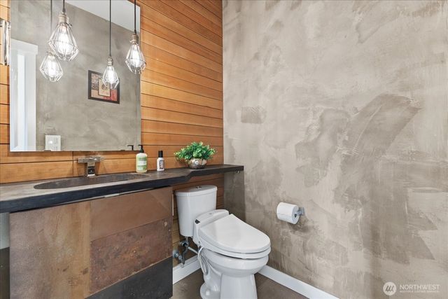 9219 Jacobia Avenue SE, Snoqualmie, WA 98065