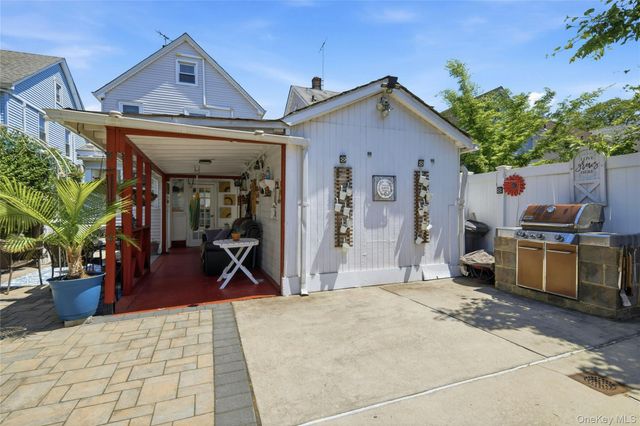 4838 207th Street, Oakland Gardens, NY 11364