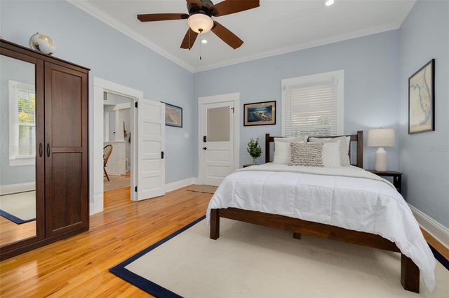 812 6TH STREET N, St Petersburg, FL 33701