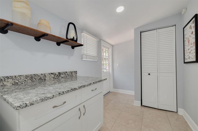 812 6TH STREET N, St Petersburg, FL 33701