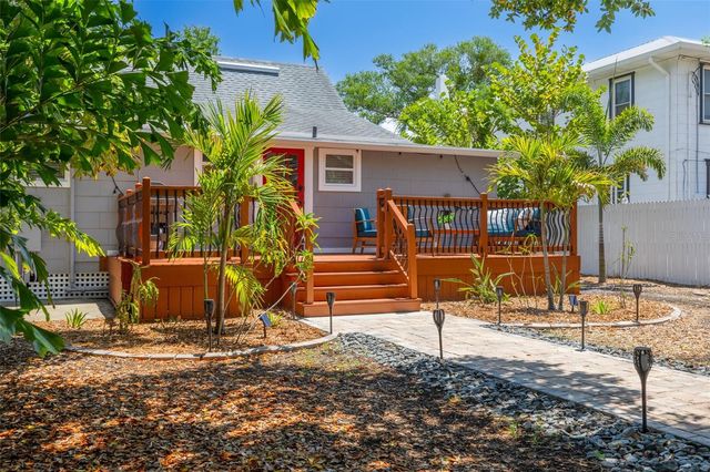 812 6TH STREET N, St Petersburg, FL 33701