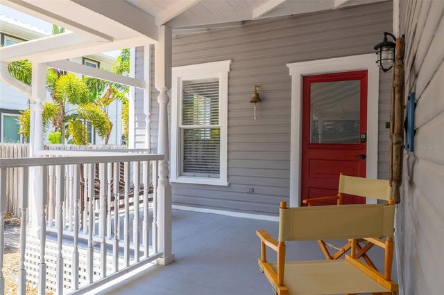 812 6TH STREET N, St Petersburg, FL 33701