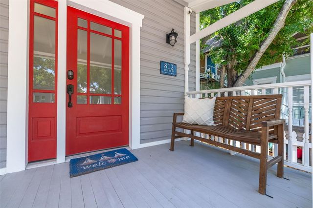 812 6TH STREET N, St Petersburg, FL 33701