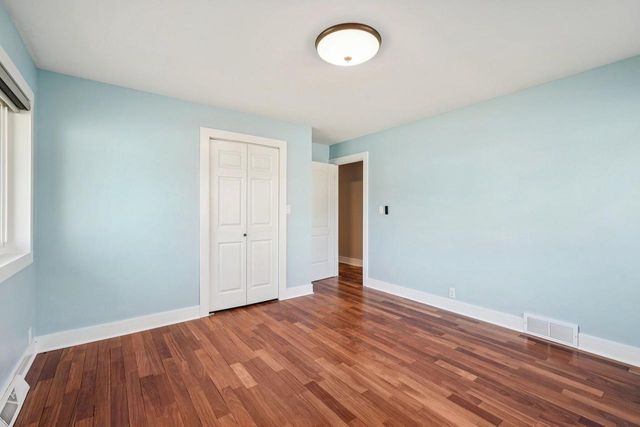 726 W Wisconsin AVENUE, Oconomowoc, WI 53066