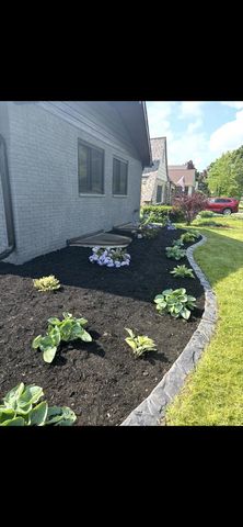 726 W Wisconsin AVENUE, Oconomowoc, WI 53066