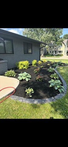 726 W Wisconsin AVENUE, Oconomowoc, WI 53066