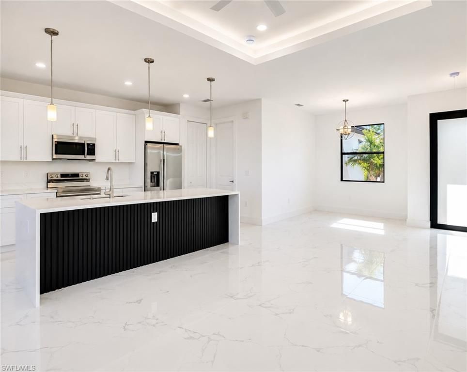 4102 13th ST SW, LEHIGH ACRES, FL 33976 — photo 2