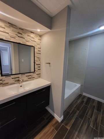 3502 Pavillion Circle, San Antonio, TX 78247