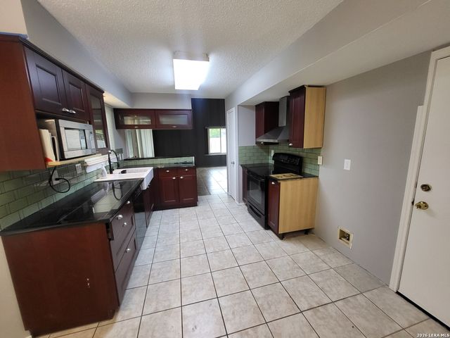 3502 Pavillion Circle, San Antonio, TX 78247