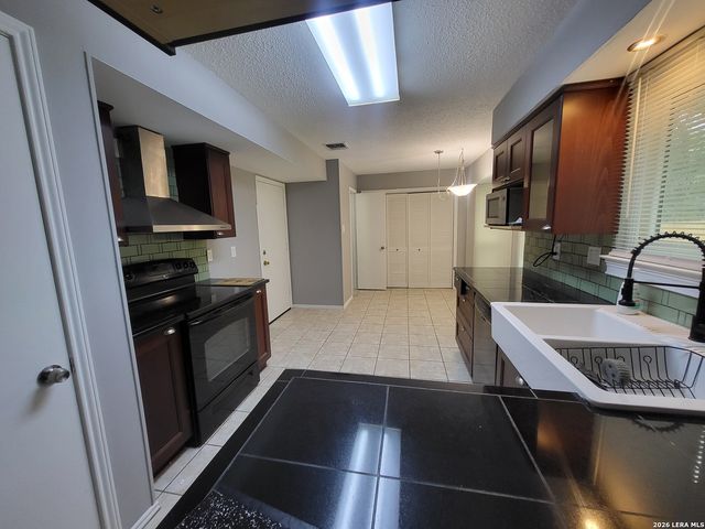 3502 Pavillion Circle, San Antonio, TX 78247