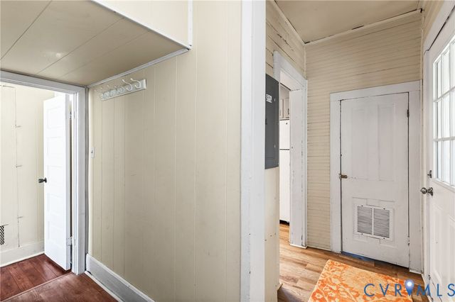 230 Lafayette Ave, Colonial Heights, VA 23834