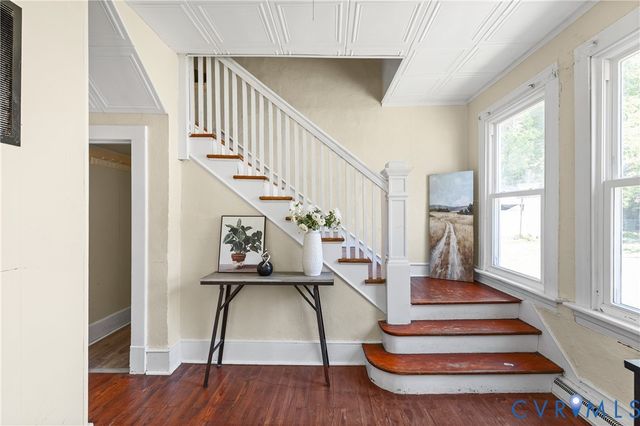 230 Lafayette Ave, Colonial Heights, VA 23834