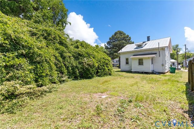 230 Lafayette Ave, Colonial Heights, VA 23834