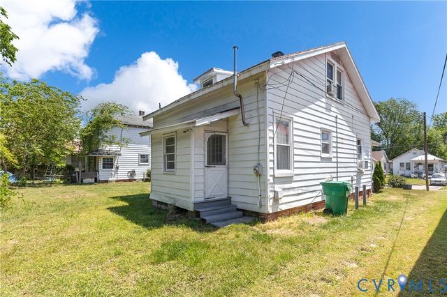 230 Lafayette Ave, Colonial Heights, VA 23834