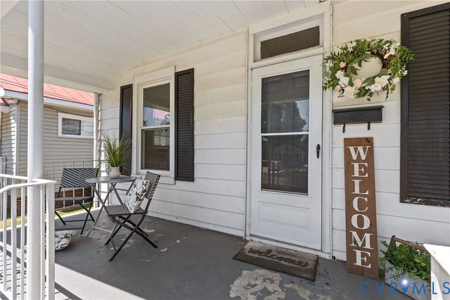 230 Lafayette Ave, Colonial Heights, VA 23834