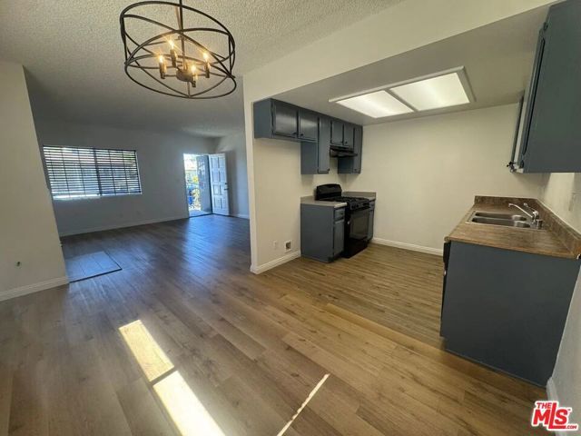 1340 255th Street, Los Angeles, CA 90710