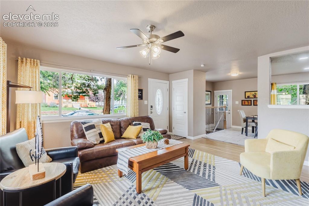 530 N 17th Street, Colorado Springs, CO 80904 — photo 2
