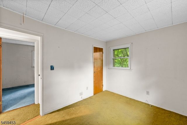 5 Black Oak Dr, Vernon Twp., NJ 07462
