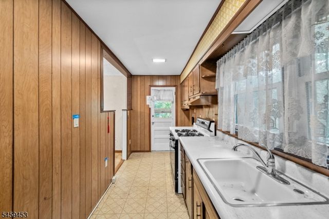 5 Black Oak Dr, Vernon Twp., NJ 07462