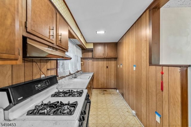 5 Black Oak Dr, Vernon Twp., NJ 07462
