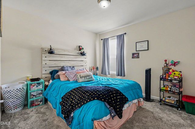 3444 Dragonfly River Court, Raleigh, NC 27604