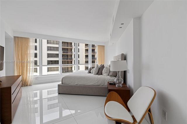 10155 Collins Ave 1210, Bal Harbour, FL 33154
