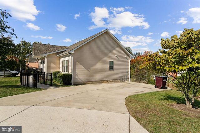 4802 CHIEF CHRIS KYLE CT, Riverdale, MD 20737