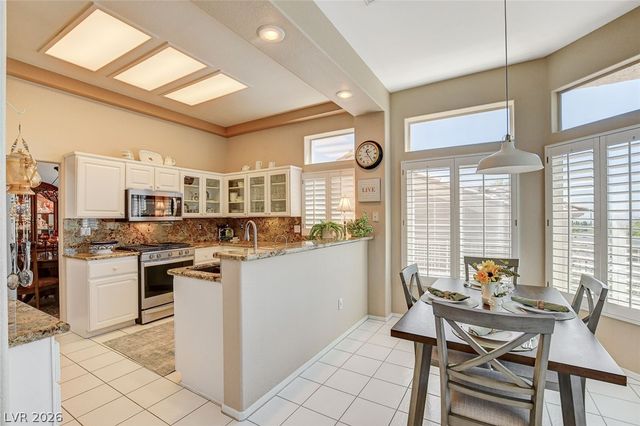 11033 Clear Meadows Drive, Las Vegas, NV 89134