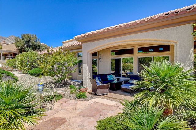 11033 Clear Meadows Drive, Las Vegas, NV 89134
