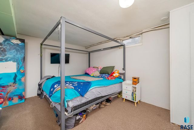 1715 E Mulberry St Street, Sioux Falls, SD 57103