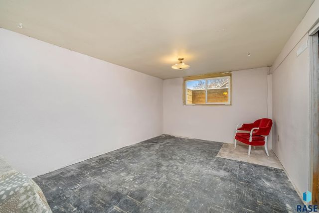 1715 E Mulberry St Street, Sioux Falls, SD 57103