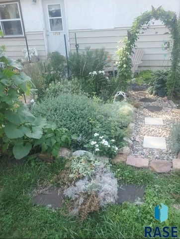 1715 E Mulberry St Street, Sioux Falls, SD 57103