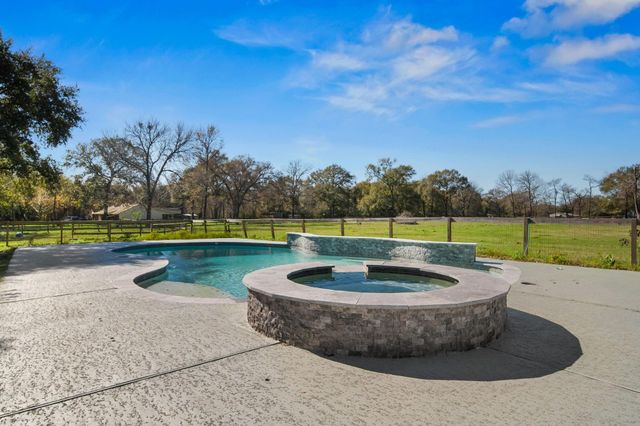 12325 Cude Cemetery Road, Willis, TX 77318