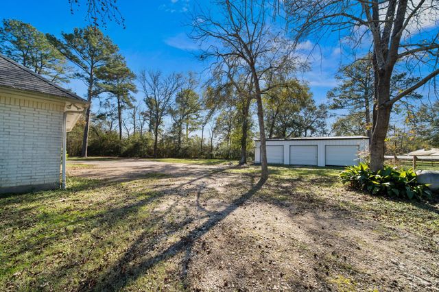 12325 Cude Cemetery Road, Willis, TX 77318
