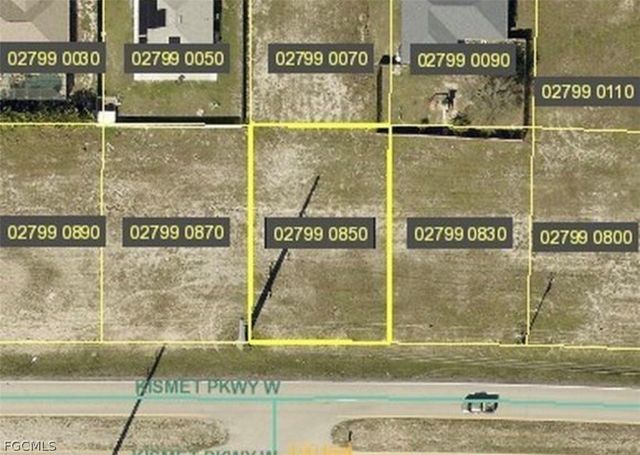 225 Kismet PKWY W, Cape Coral, FL 33993