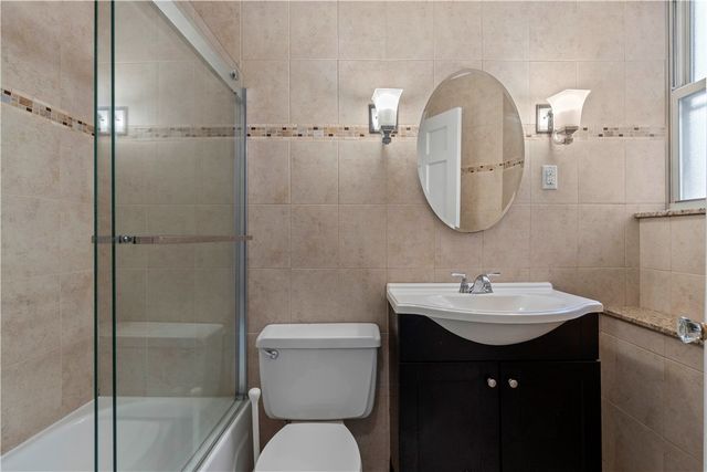 144 N Dithridge Street 206, Oakland, PA 15213