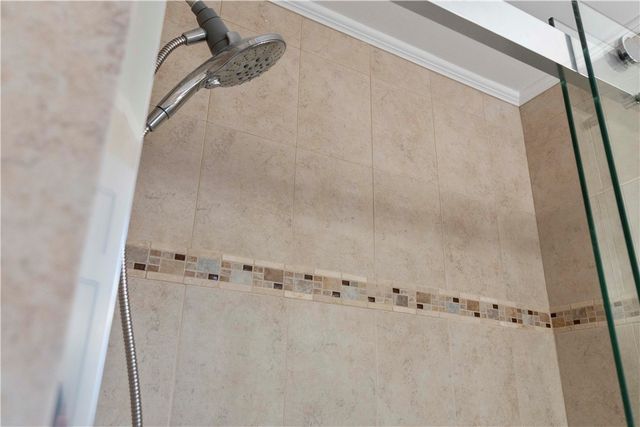 144 N Dithridge Street 206, Oakland, PA 15213